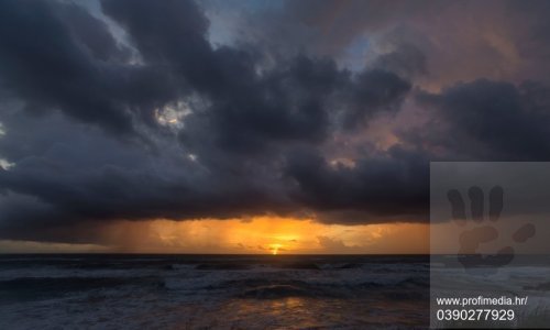 Čudovišni uragan Michael jača dok se približava Floridi