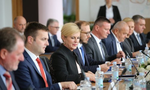 Grabar Kitarović i Ćorić idilično s Rusima: Rješenje za zagađenje u roku od godinu dana