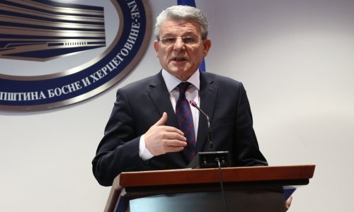 Džaferović: Odlikovati Jelića bilo bi ponižavanje BiH, Milanović je za to odgovoran