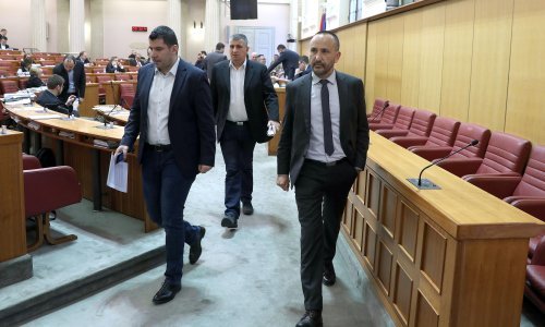 Zekanović: Možda je Kuščević potpisao svog mrtvog rođaka; Maras: Stvara se kaos