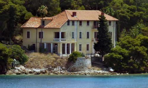 Južnoafrikanac jedini dao ponudu za Češku vilu na Visu