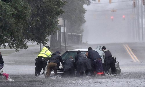 Traga se za preživjelima na Floridi koju je razorio uragan Michael