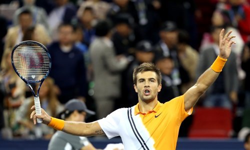 Ćorić priznao da se skoro povukao s turnira u Šangaju, a evo kako je svoju nemoć prokomentirao Federer