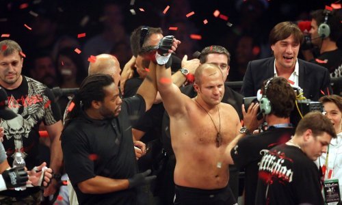 Veličanstveni Fedor u finalu teškaškog Grand Prixa; pogledajte kako je Rus strašnim udarcima uništio slavnog borca