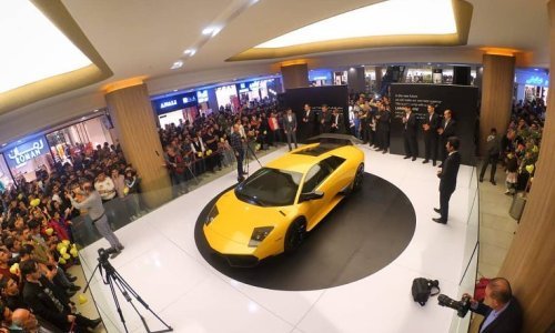 Iranski Lamborghini je kopija Murcielaga do posljednjeg šarafa