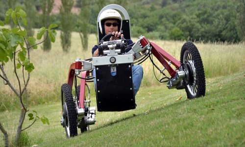 Bizarni auto savršen je za akcijsku komediju