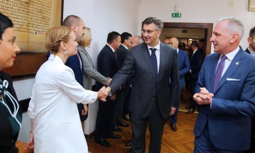 Plenković u Splitu: Posebno su mi dragi poboljšani demografski pokazatelji u ovoj županiji