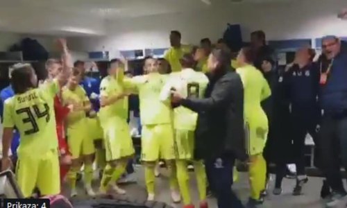 Erupcija oduševljenja u Dinamovoj svlačionici; evo što se zapjevalo iz sveg glasa...
