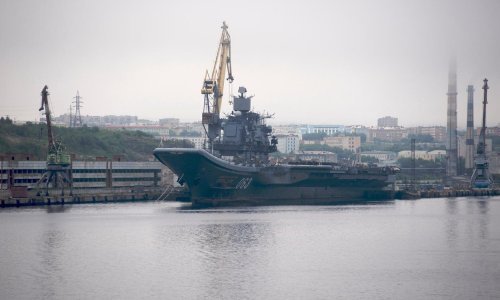 Jedini ruski nosač aviona oštećen je nakon što je na njega pala dizalica