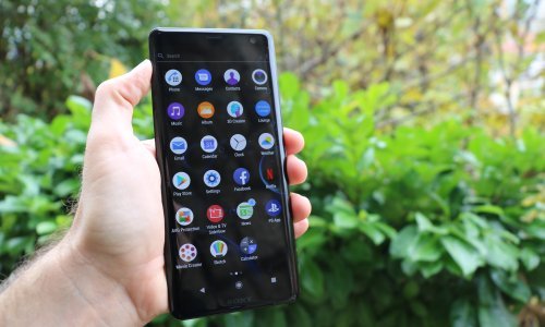 Isprobali smo Sony Xperia XZ3: Smartfon s odličnim zaslonom koji se ne boji ni rukavica...
