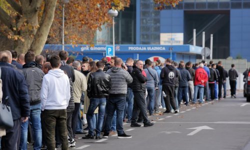 Dinamo igra utakmicu kakva se čeka pola stoljeća; u Maksimiru neviđene gužve za ulaznice!