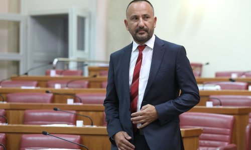 Zekanović: Pupovac se treba očitovati o govoru mržnje u tjedniku Novosti