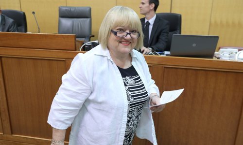 Mrak-Taritaš Bandiću: Vodite računa o skupljanju otpada, a ne 'skupljanju otpadnika' u Saboru