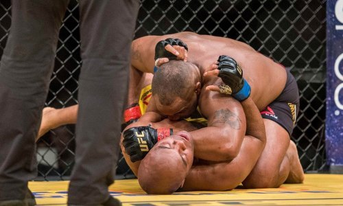 Daniel Cormier zadržao teškaški pojas koji je uzeo Stipi Miočiću; evo kako je uništio 'crnu zvijer'