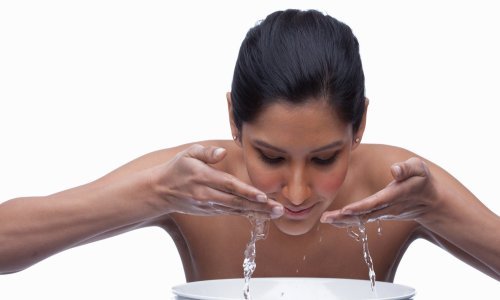 Zaboravite na umivanje običnom vodom, od sada koristite samo ovo