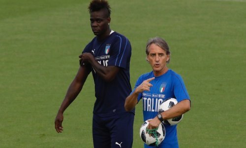 Šok u Italiji; izbornik Roberto Mancini prekrižio Marija Balotellija i pozvao igrača iz Serie B