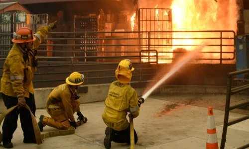Sve više stradalih u katastrofalnim požarima u Kaliforniji, broj mrtvih dosegao 31
