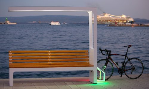 Pogledajte novu pametnu klupu iz Hrvatske, posebno će razveseliti bicikliste