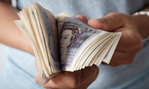 Brexit srušio vrijednost funte, isplati li se ići u šoping u London?