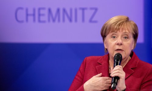 Hakeri provalili u račune Angele Merkel i stotine njemačkih političara