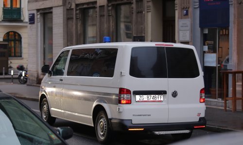 Istražni zatvor za 50-godišnjaka zbog spolnog zlostavljanja kćeri