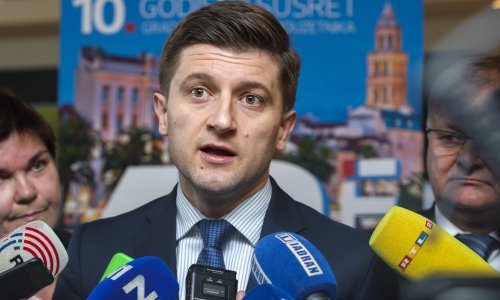 Marić: U proračunu nije predviđen novac za besplatne udžbenike