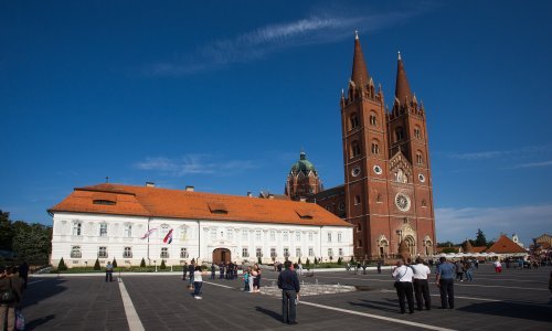 Žigmanovu, Alajbegoviću i posthumno Kusiku dodijeljene nagrade 'Julije Benešić'