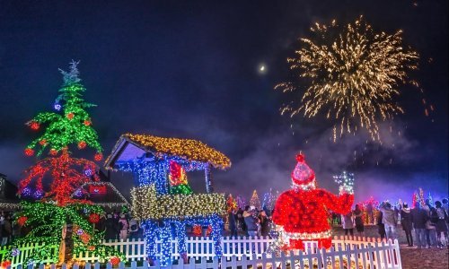 [FOTO] Počinje Božićna priča obitelji Salaj, posjetitelje ove godine čeka veliki spektakl