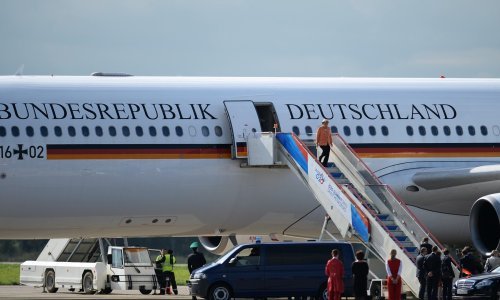 Istražitelji provjeravaju je li na zrakoplovu Angele Merkel izvedena sabotaža