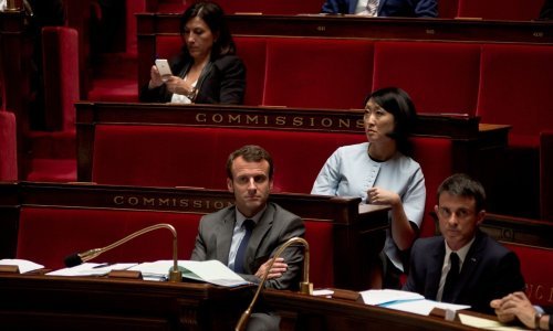 Macron danas ipak neće govoriti o prosvjedima 'žutih prsluka', ali priznaje veliku krizu