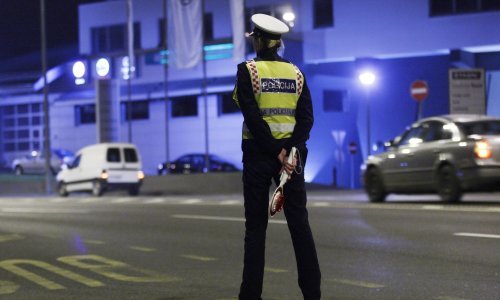 Mladić vozio neregistrirani auto, bez vozačke dozvole, a pokušao je i pobjeći policiji; dobio je kaznu od 22 tisuće kuna