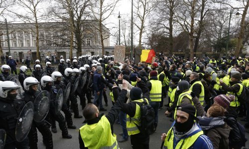Francuska vlada pozvala 'žute prsluke' da ne prosvjeduju ovaj vikend zbog napada u Strasbourgu