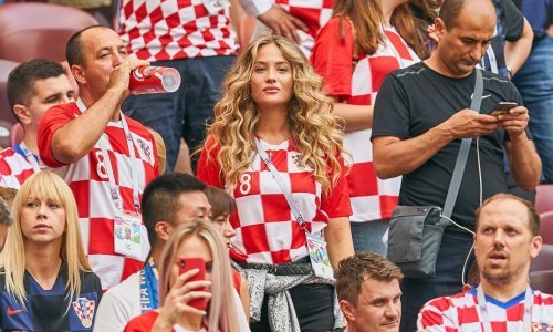 Supruga Matea Kovačića ponovno žari i pali društvenim mrežama