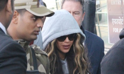 Slavna pjevačica iznenadila izgledom: Jedino glamurozno na njoj su sunčane naočale