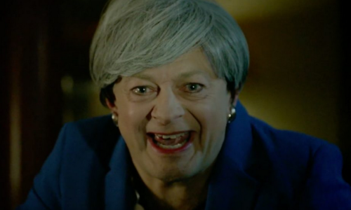 May postala predmet sprdnje, evo kako britanska premijerka izgleda kao Gollum