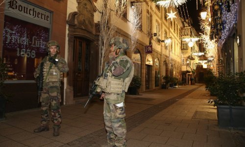 Četvero privedenih zbog napada u Strasbourgu, policija i dalje ne zna kako je napadač ušao na sajam