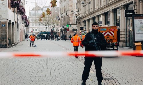 Dok je Cherif ubijao po božićnom sajmu, nedaleko su eurozastupnici raspravljali o sigurnosnim mjerama