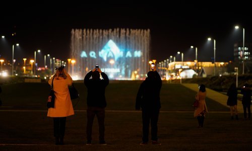 Ovako je Zagreb najavio premijeru filma 'Aquaman' - Jason Momoa osvojio zagrebačke fontane