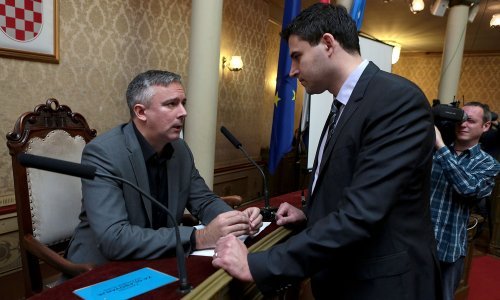 Bernardić na Twitteru kukao kako je razočaran, pa mu spustili: Zašto plačeš?!