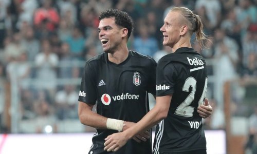 Jedan od najvećih nogometnih grubijana ovim je potezom oduševio sve u posrnulom klubu