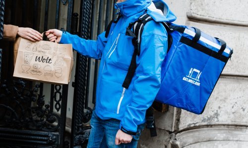 U Zagreb je stigao Wolt, tvrtka koja vam dostavlja hranu iz restorana. Pogledajte kako funkcionira