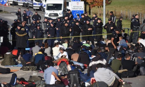 Dvojica iz BiH optuženi za krijumčarenje ilegalnih migranata