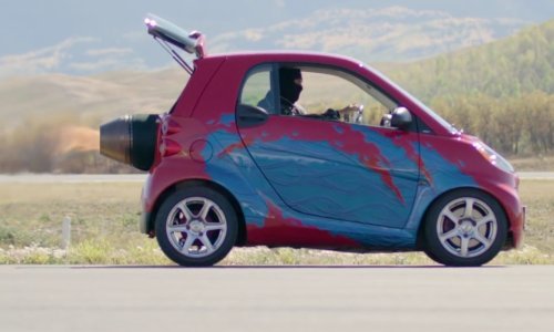 Ovaj Smart ima mlazni motor s 2.000 KS i homologaciju za cestovnu uporabu