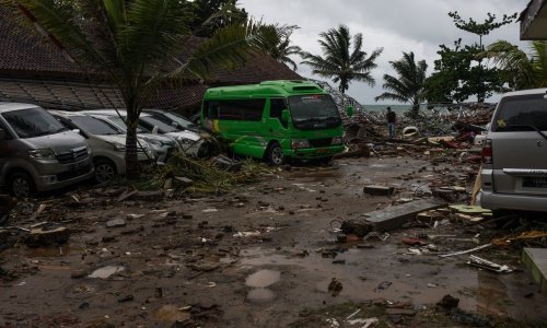 U 'vulkanskom cunamiju' u Indoneziji poginulo najmanje 222 ljudi