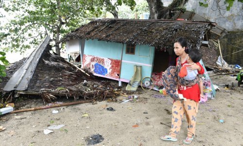 Broj smrtno stradalih u cunamiju u Indoneziji porastao na 280