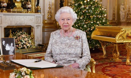 Kraljica Elizabeta u tradicionalnom božićnom govoru pozvala na poštovanje i razumijevanje