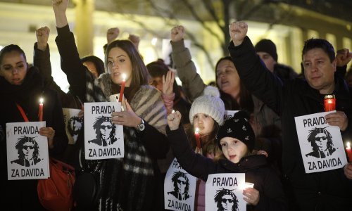 Banja Luka: Prosvjednici spriječili koncert Harisa Džinovića, policija ih rastjerala i uhitila