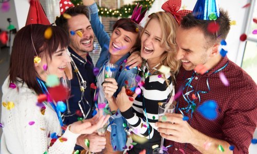 Nova moda: Kako smo čestitali blagdane prije 30 godina, a kako ih čestitamo danas?