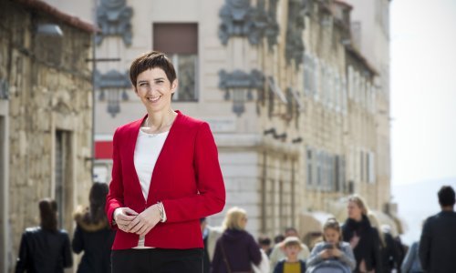 'Pod mantrom 'Split je glavni' Krstulović Opara zbrinjava samo one koji su vjerni HDZ-u ili Kerumu'