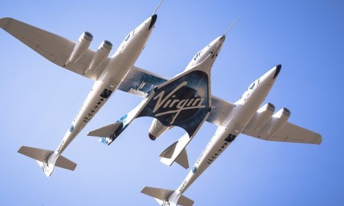 Britanski milijarder Branson založit će otok kako bi spasio Virgin